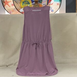 EUC Woman’s sleeveless Athleta dress